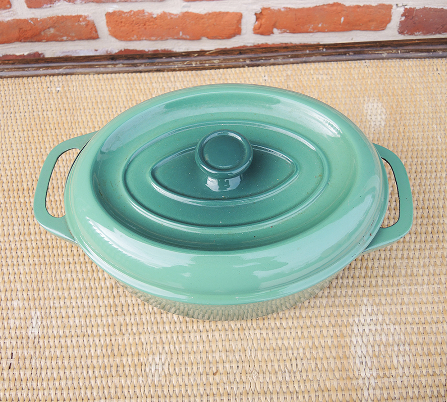 Ancienne Cocotte Ovale en Fonte Emaillée Verte (4)