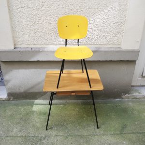 Anciens Bureau & Chaise en Bois Pour Enfant