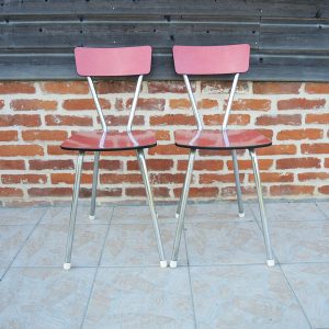 2 Anciennes Chaises en Formica Rouge