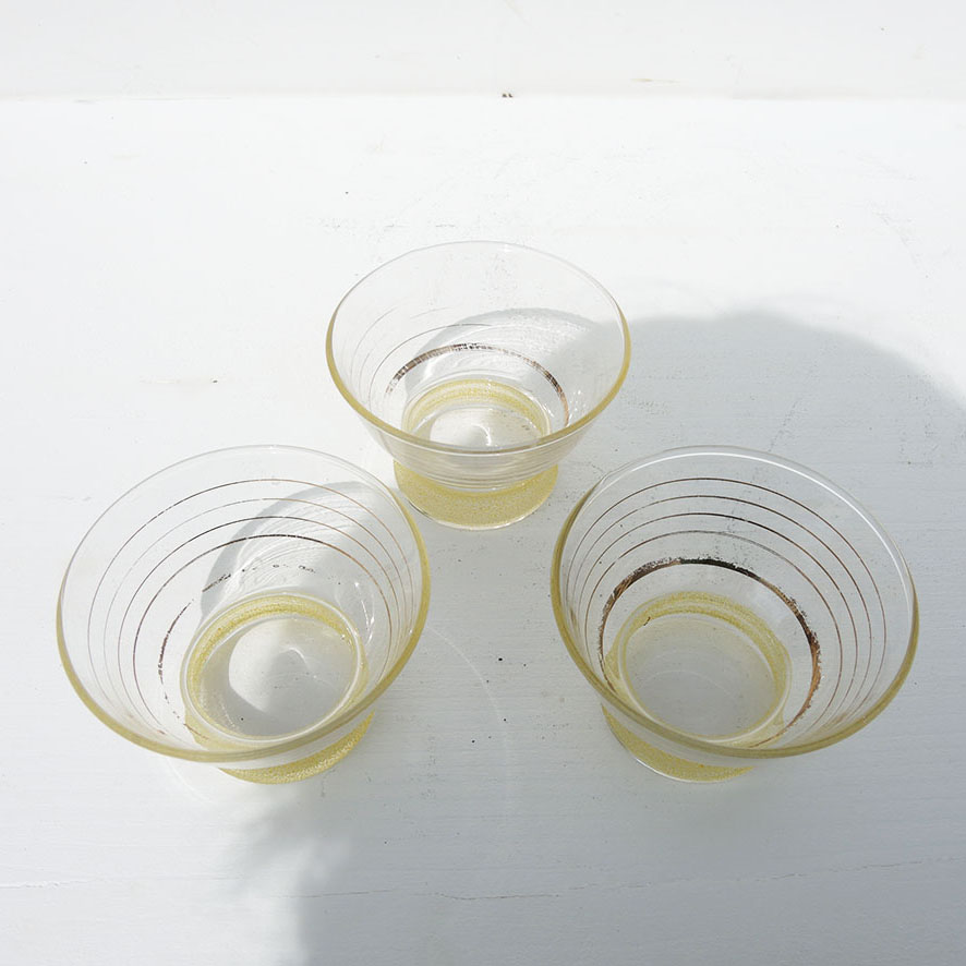 3 Anciennes Coupes en Verre 'Granité' Jaune (3)