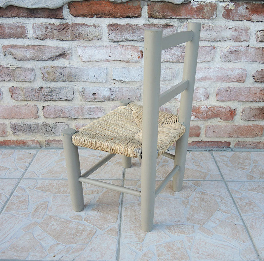 Ancienne Chaise Pour Enfant en Bois Peint & Paille (2)