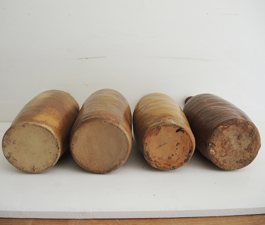 4 Anciennes Bouteilles en Grès – Image 4