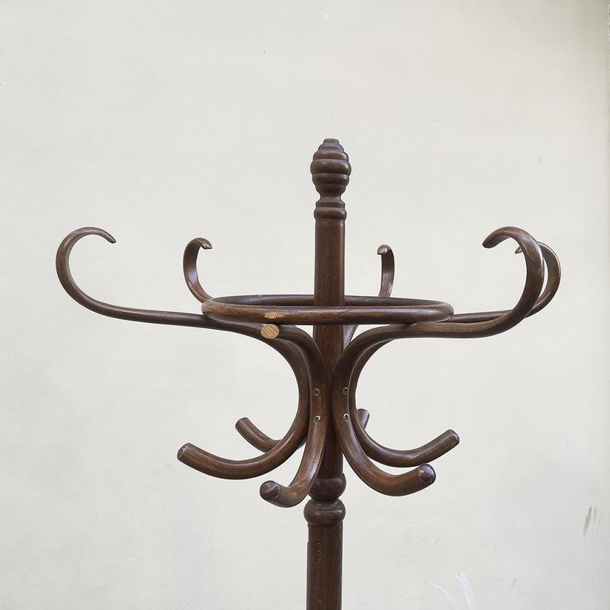 Ancien Porte Manteau Perroquet en Bois Courbé – Style Thonet - Image 3