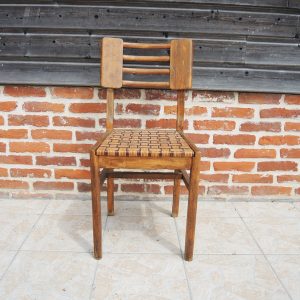 Ancienne Chaise en Bois de Style Pierre Cruège