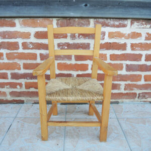 Ancien Fauteuil Enfant en Bois & Paille