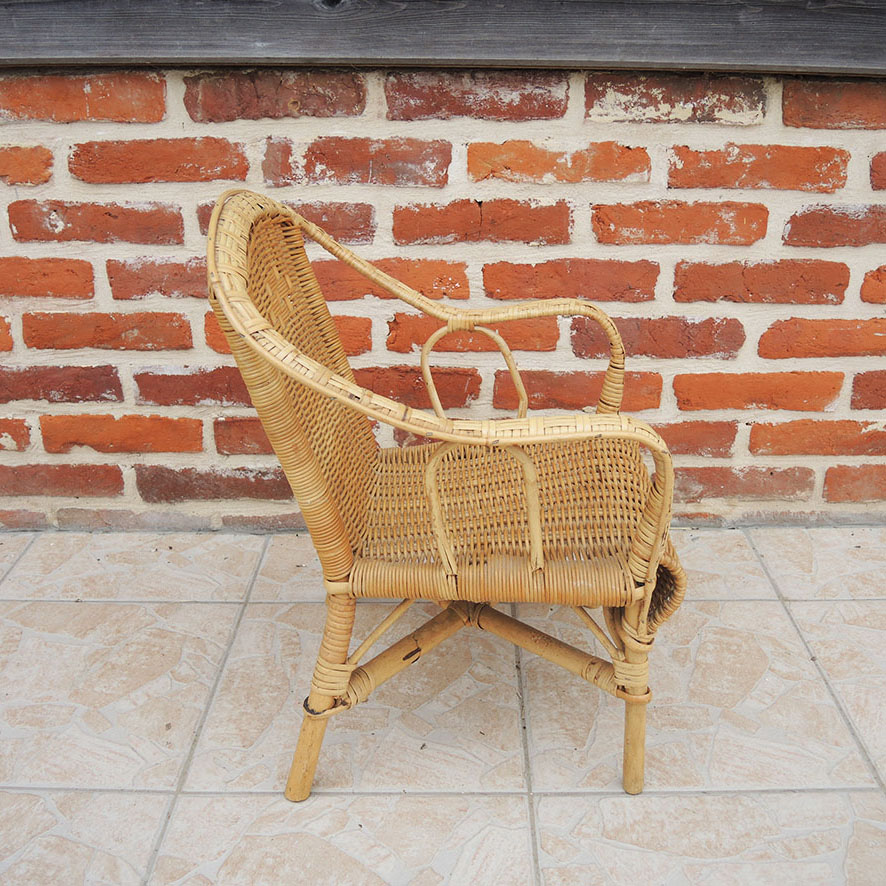 Ancien Fauteuil Enfant en Osier Clair – Image 3