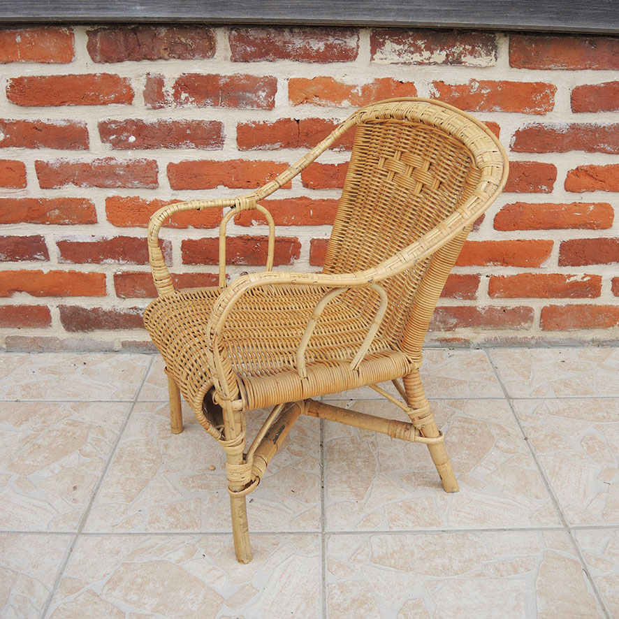 Ancien Fauteuil Enfant en Osier Clair – Image 2