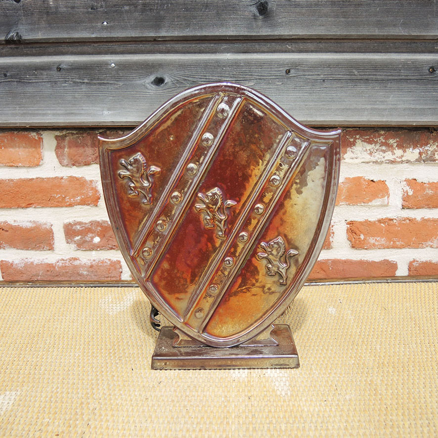 Ancien Serviteur de Cheminée Bouclier avec 2 Outils - Image 3