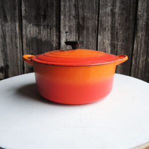 Ancienne Cocotte Ronde en Fonte Orange Le Creuset